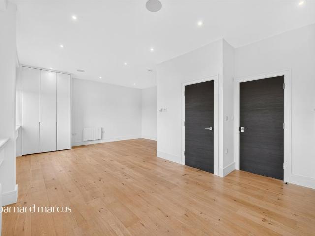 Flat for sale in London Borough of Merton, Greater London