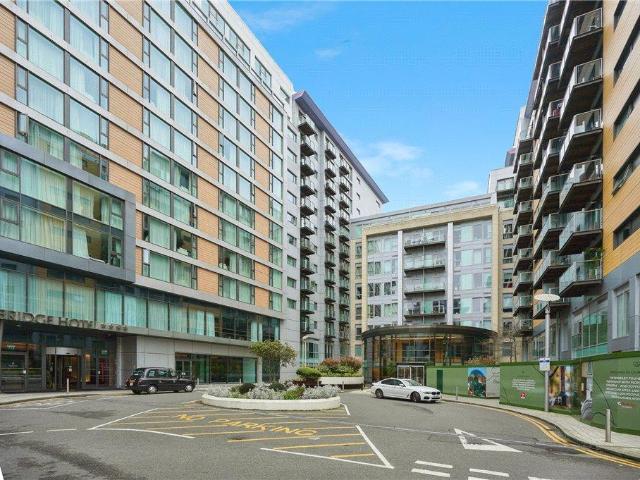 Flat for sale in Greater London