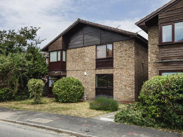 Flat for sale in Molescroft, Beverley