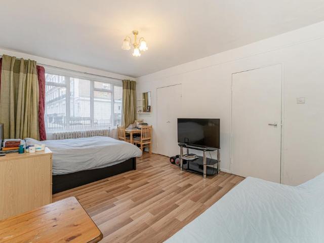 Flat for sale in Victoria, Isle Of Man