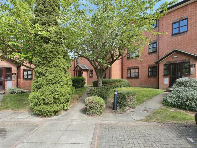Flat for sale in Holywell Estate, North Watford