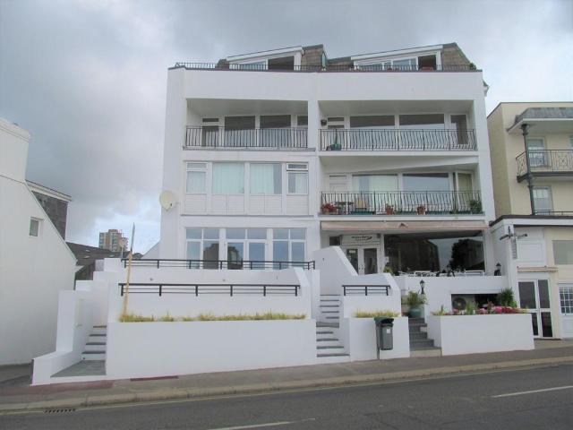 Flat for sale in St Helier, Greater London