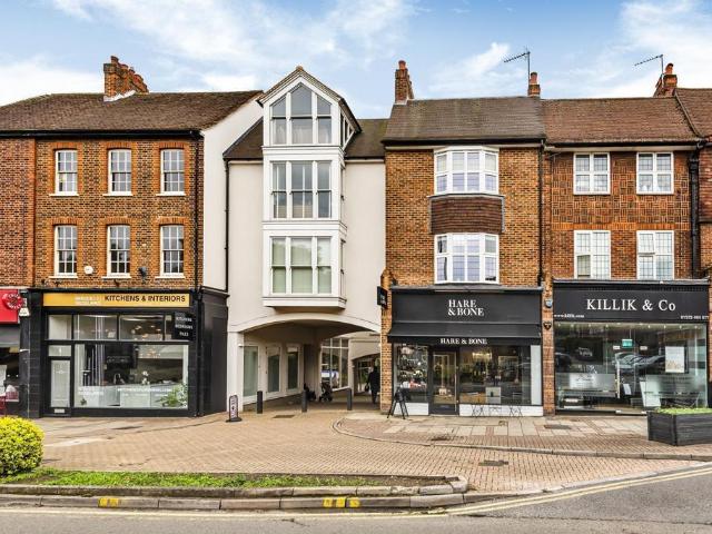 Flat for sale in Lower Green Esher, Blackhills