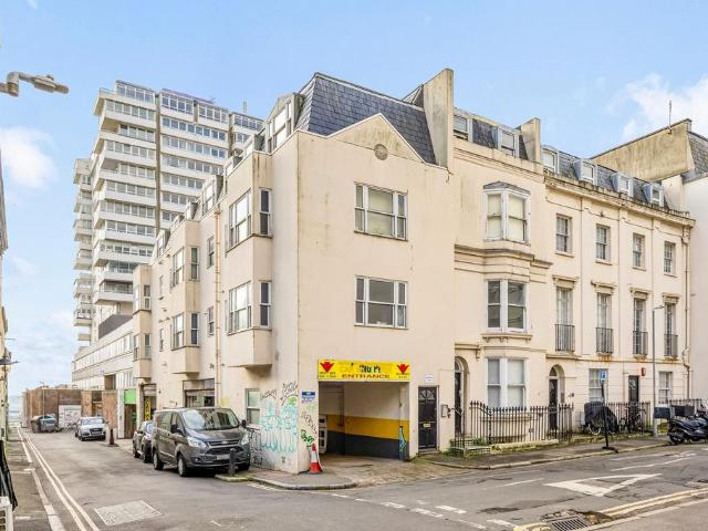 Flat for sale in Brunswick, Brighton & Hove