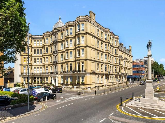 Flat for sale in Aldrington
