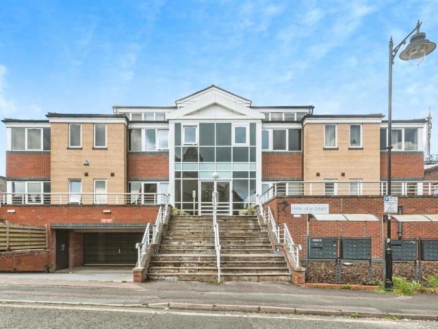 Flat for sale in Priest Down, Hampshire