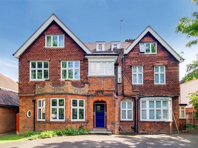 Flat for sale in Surbiton, Isle Of Man
