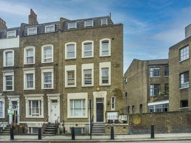 Flat for sale in King's Cross, Greater London