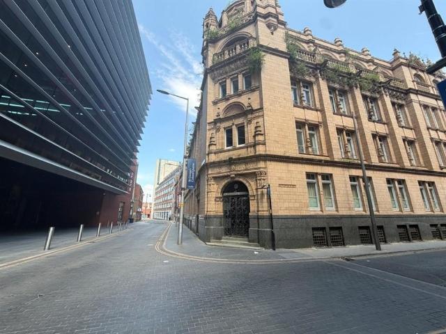 Flat for sale in St Matthew's, Old Wharf
