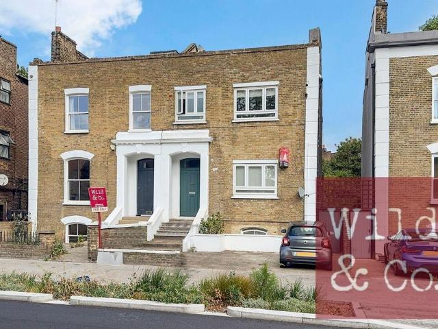 Flat for sale in Clapton, Lower Clapton