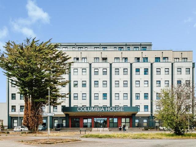Flat for sale in Worthing, West Sussex