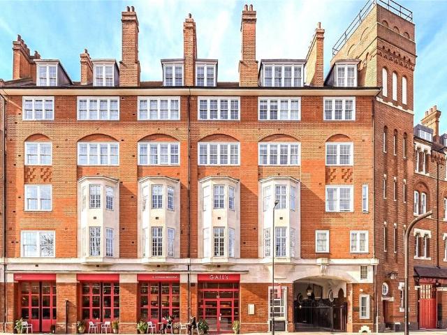 Flat for sale in The Borough, Greater London