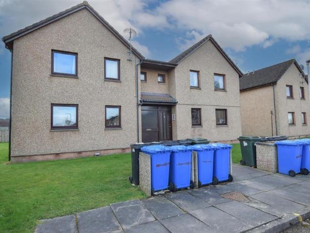 Flat for sale in Lentran, Scotland