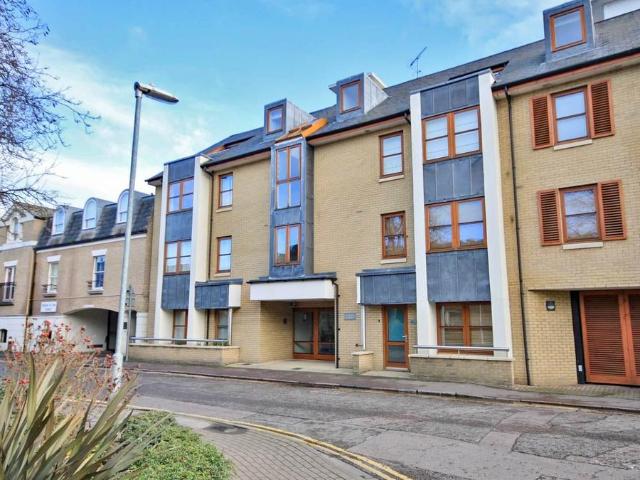 Flat for sale in The Kite, Arbury
