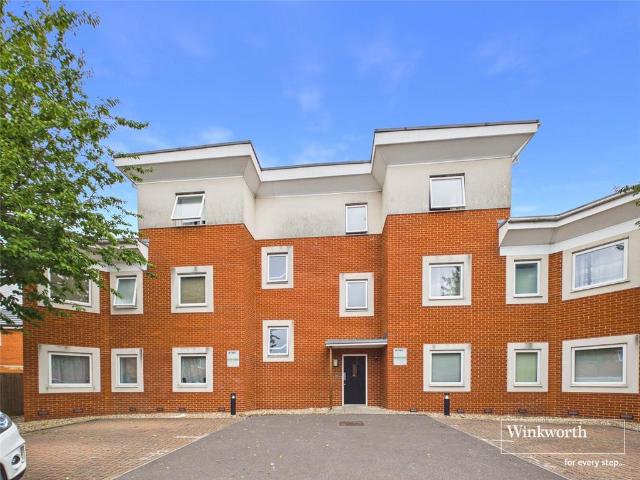 Flat for sale in Whitley, Reading