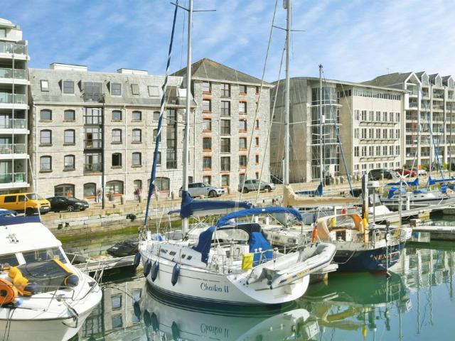 Flat for sale in Barbican, Mount Wise