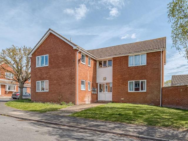 Flat for sale in Diss, Burgh St Peter