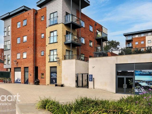 Flat for sale in Lakenham, East Bank