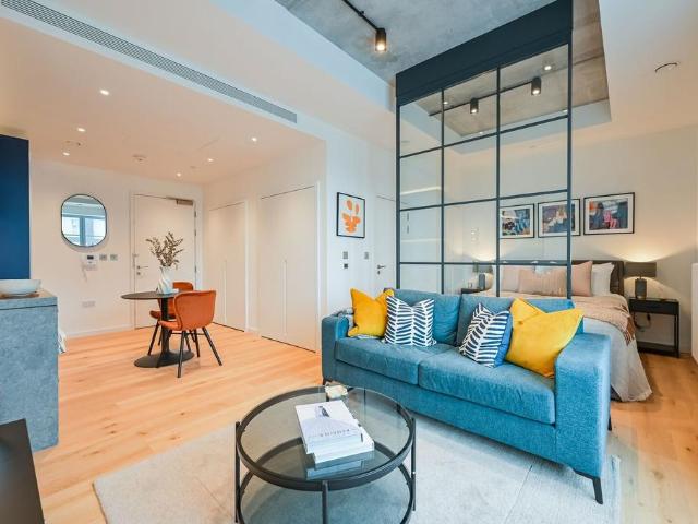 Flat for sale in Goodluck Hope, Blackwall