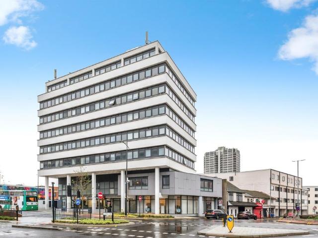 Flat for sale in Rodbourne, Swindon