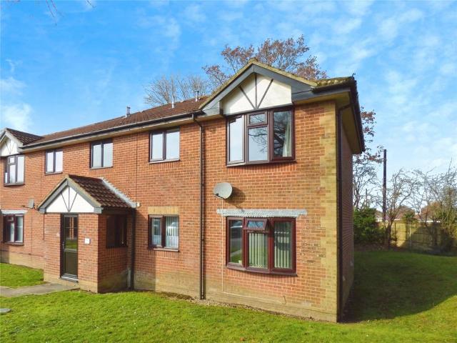 Flat for sale in Hedge End, Helford