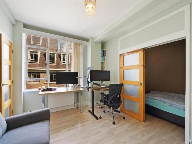 Flat for sale in Clerkenwell, Greater London
