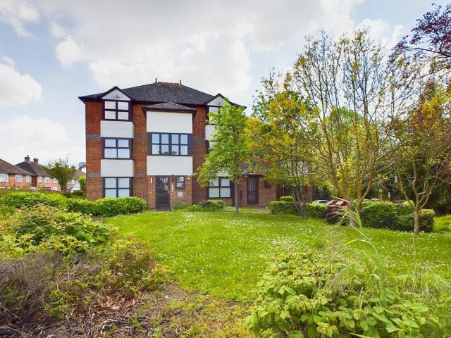 Flat for sale in Gillingham