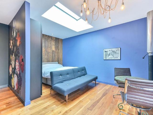Flat for sale in Royal Borough of Kensington and Chelsea, Greater London