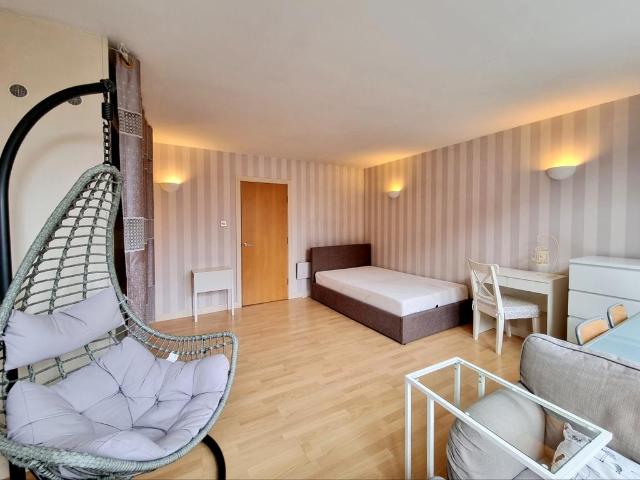 Flat for sale in Woodhouse, West Yorkshire