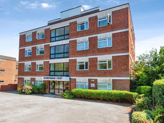 Flat for sale in Westwood Park, City Of Southampton