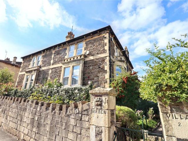 Flat for sale in Kingsmead, Bath