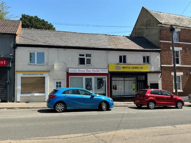 Flat for sale in Hatton Park, Wellingborough