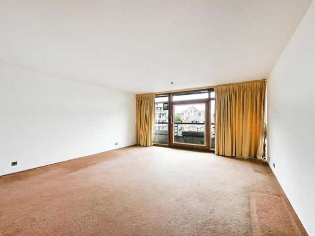 Flat for sale in Lyons, Greater London