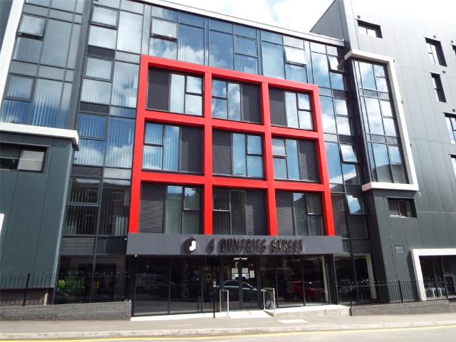 Flat for sale in Spring Park, Luton