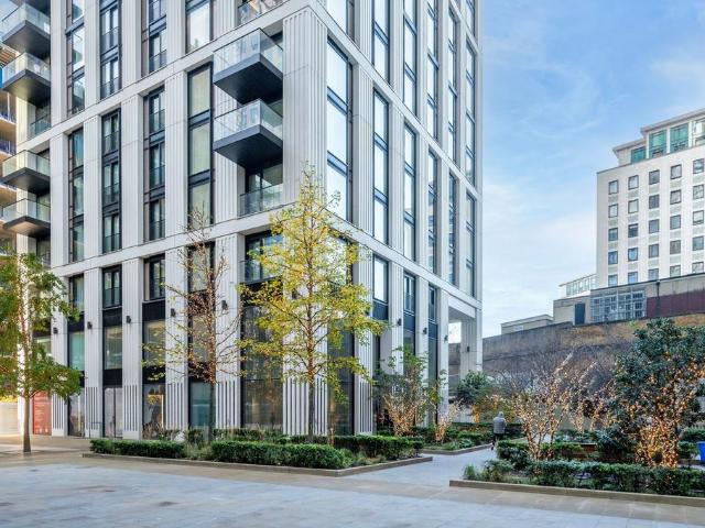 Flat for sale in Greater London