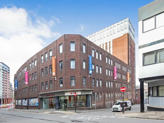 Flat for sale in City Centre, South Yorkshire