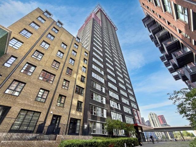 Flat for sale in Goodluck Hope, Blackwall
