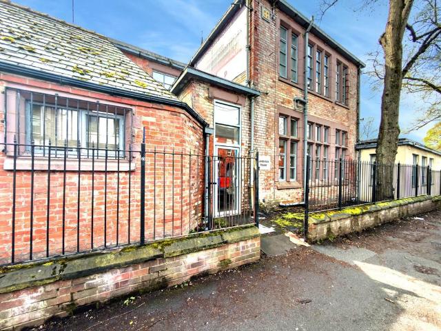 Flat for sale in Georgia, Greater Manchester