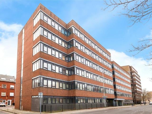Flat for sale in Okus, Swindon