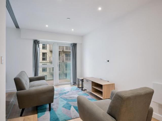 Flat for sale in Colindale, Greater London