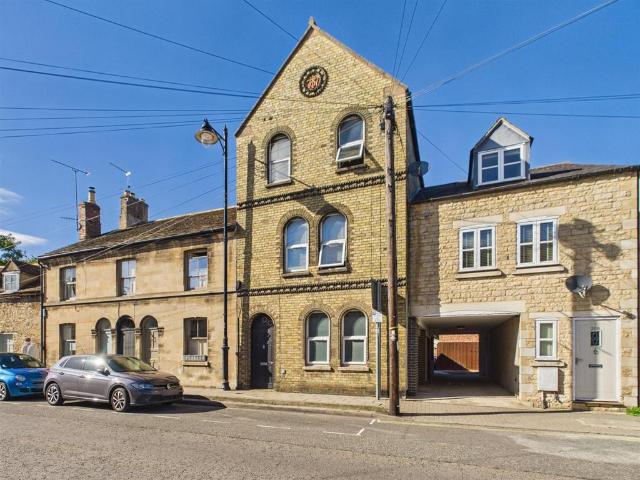 Flat for sale in Baron St Martin, Barholm