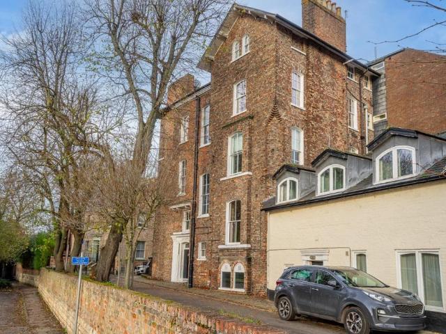 Flat for sale in High Field, York