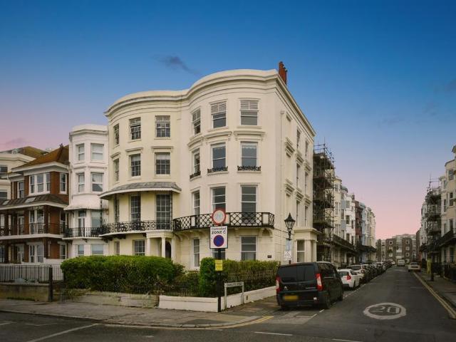 Flat for sale in Kemptown, Brighton & Hove