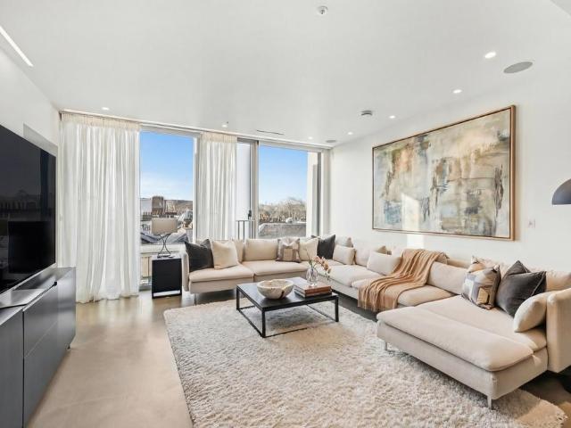 Flat for sale in Victoria, Isle Of Man