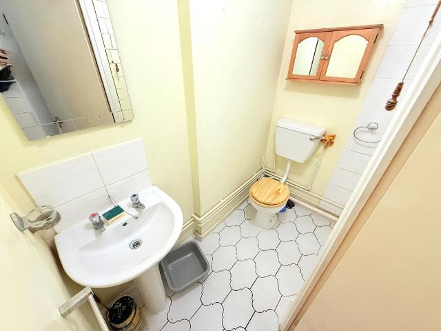 Flat for sale in East Barnet, Isle Of Man