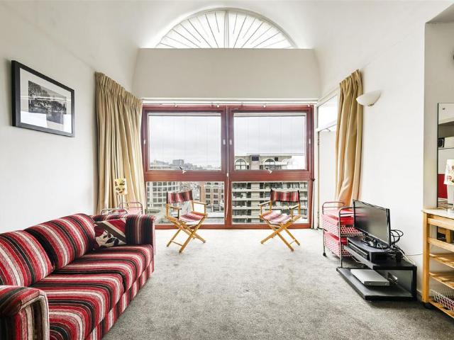 Flat for sale in Lyons, Isle Of Man