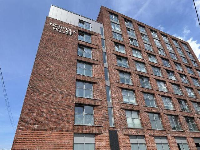 Flat for sale in Chinatown, Calderstones