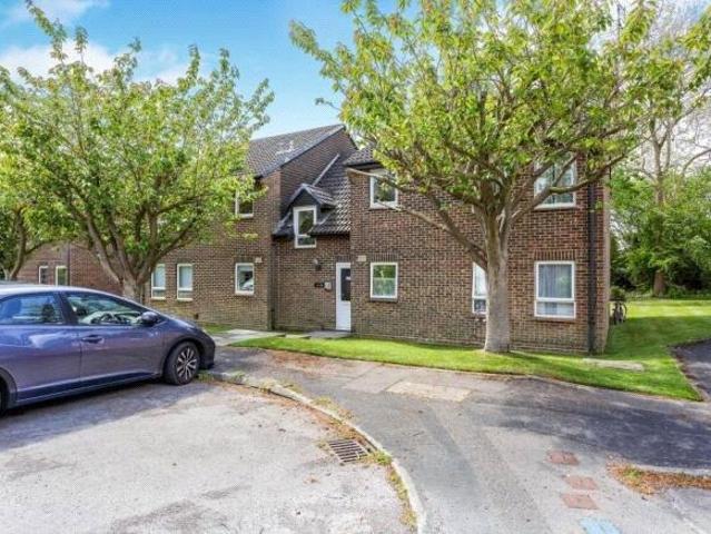 Flat for sale in Spring Vale, Hampshire
