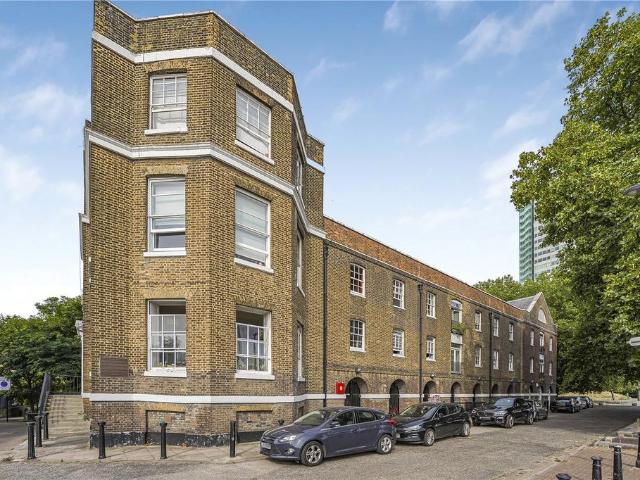 Flat for sale in London Borough of Lewisham, Greater London