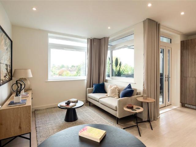 Flat for sale in Longlands, Halfway Street